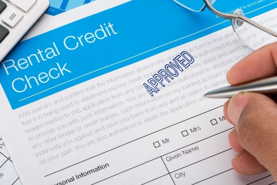 Landlords will approve your rental application with a good credit history. A rental check document is stamped "approved".