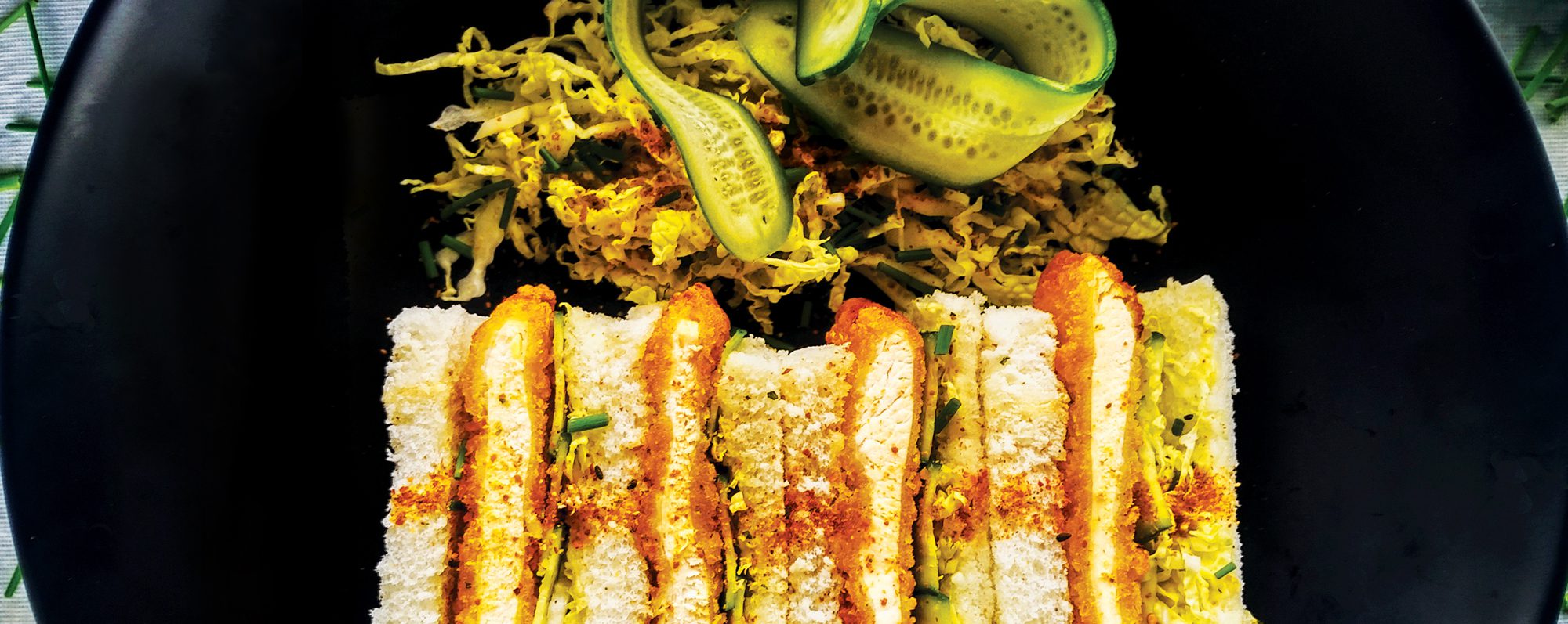 Poulet Katsu Sando avec sauce Tonkatsu