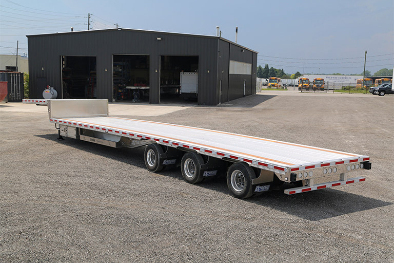 2026 EXTREME 53′ Tridem XS60 Dropdeck 17.5