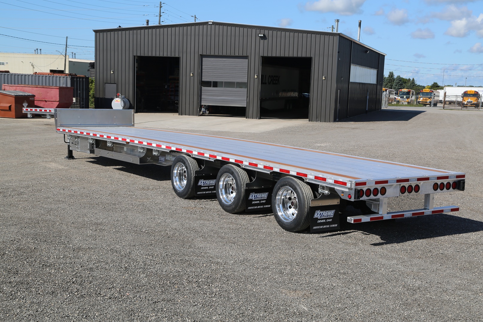 2026 EXTREME 53′ Tridem XS60 Dropdeck 22.5