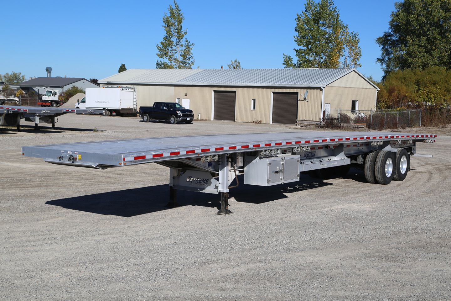 2024 EXTREME 53′ Tandem Flatbed – XP65